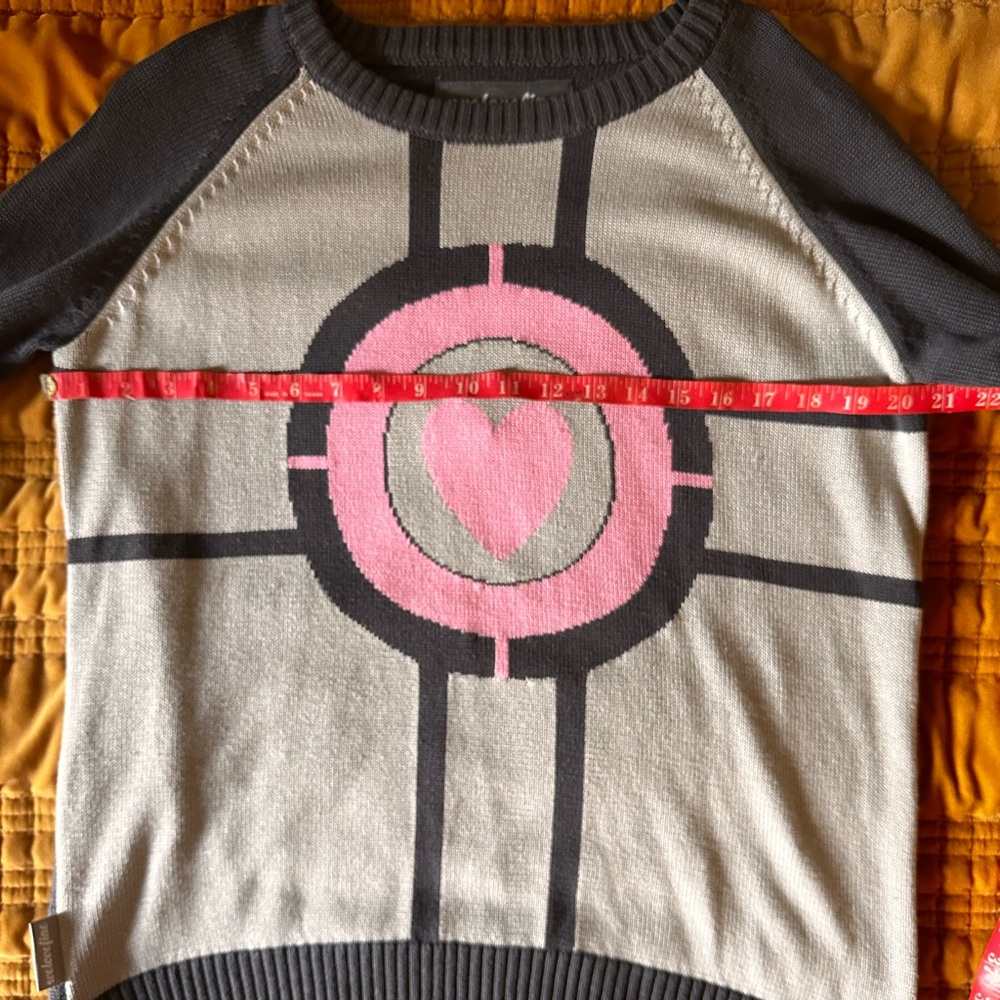 WeLoveFine Valve Portal Companion Cube Sweater - Picture 3 of 6